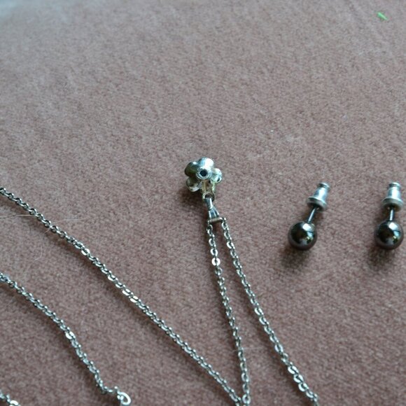 Black Metal Necklace with Matching Earring Set - Picture 6 of 6